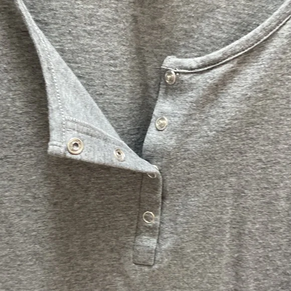 NWOT Women’s Nom Maternity - Grey and Ruffled Maria Nursing top. Size Medium. - Picture 10 of 16